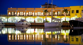 Marina Place Resort  Дженова